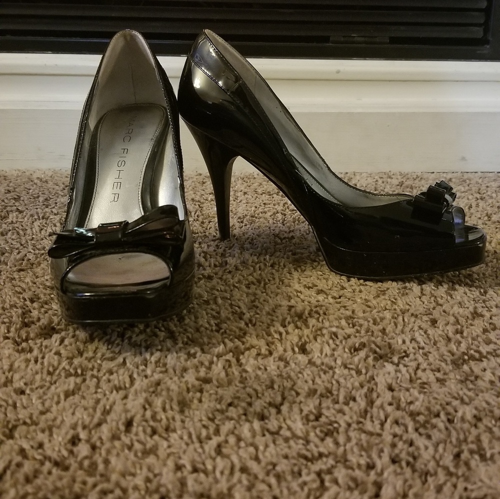 High heel shoes